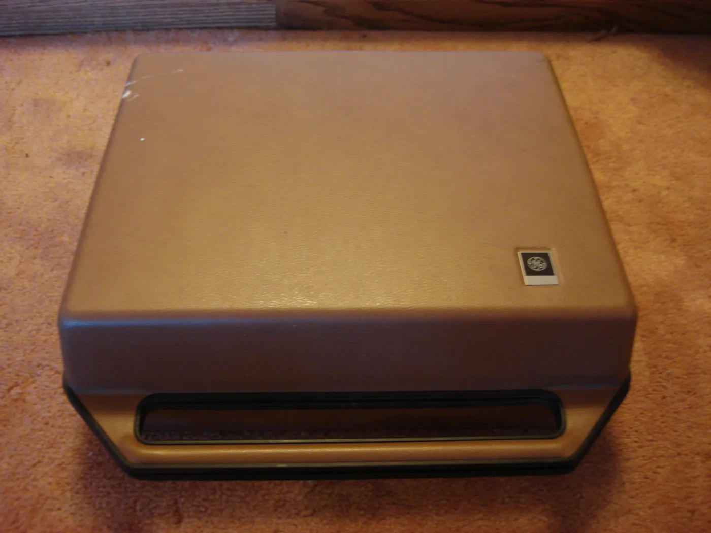 GE RP-2000A LP record player