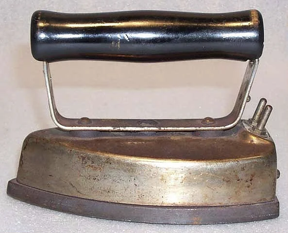 GE type F 13A electric iron