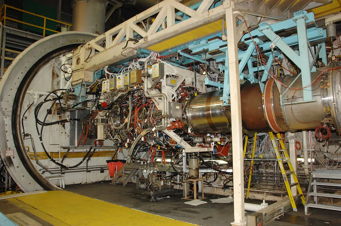 GE/Rolls-Royce F136 fighter engine, 2007