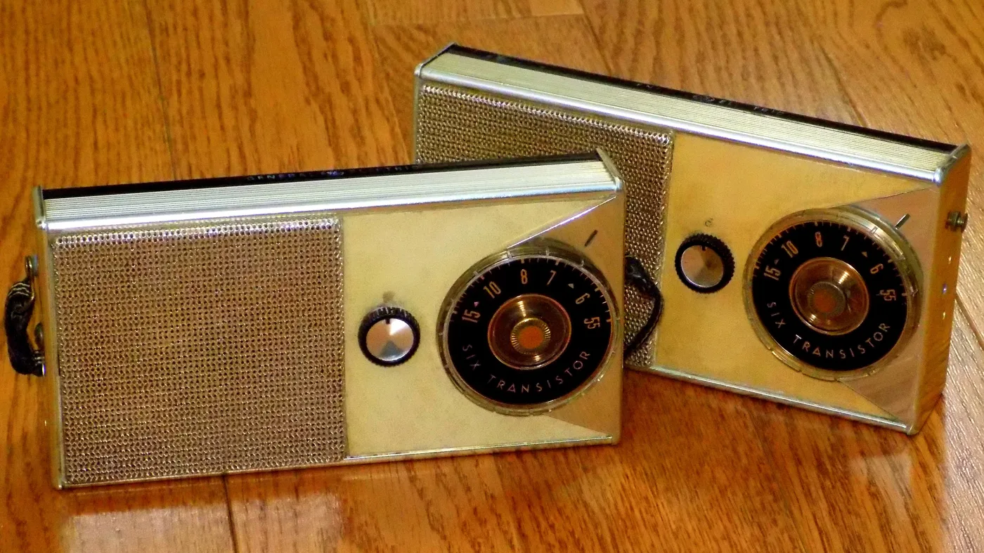 GE P-765B rechargeable transistor radio, circa 1958