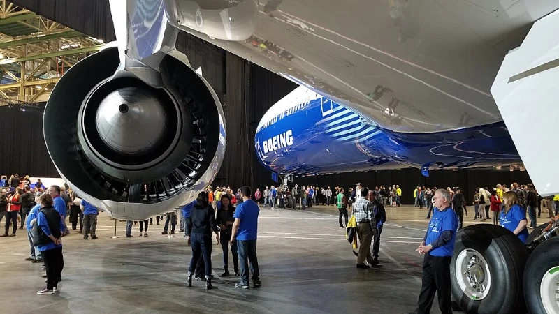 GE9X · Boeing 777X engine installation