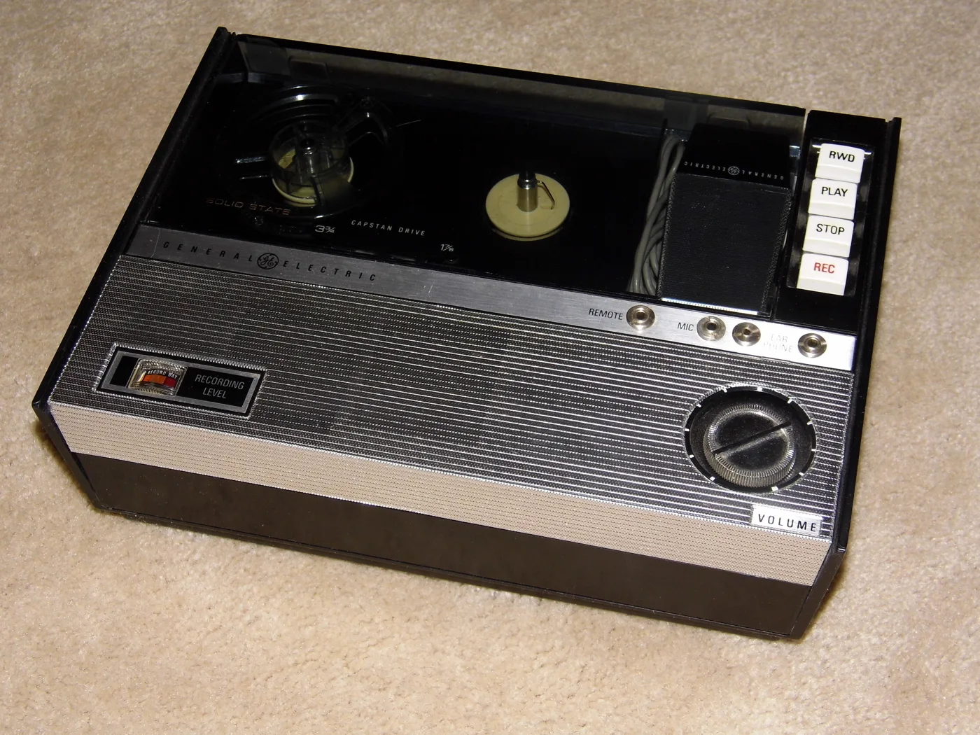 GE Musaphonic M8010 reel-to-reel tape recorder, circa 1966