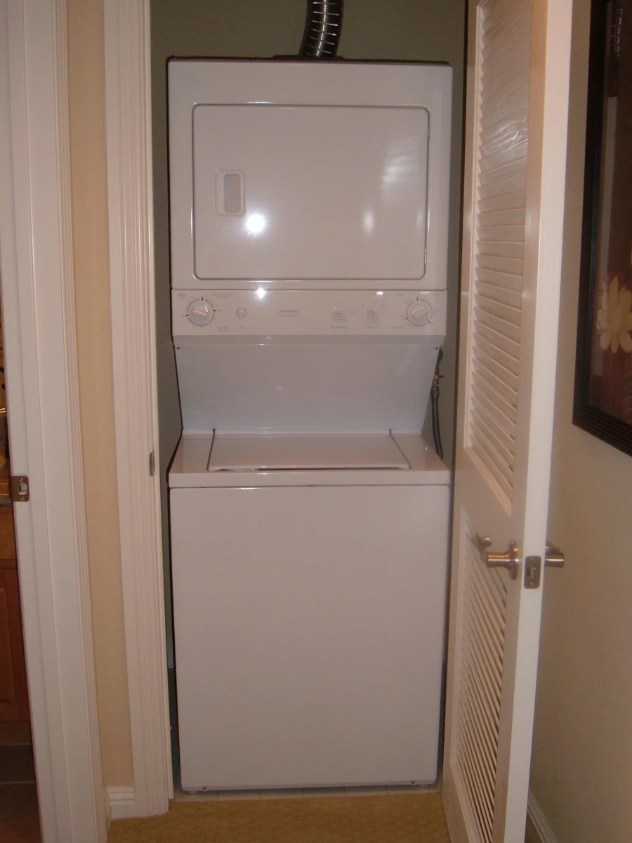 GE Spacemaker washer and dryer combination