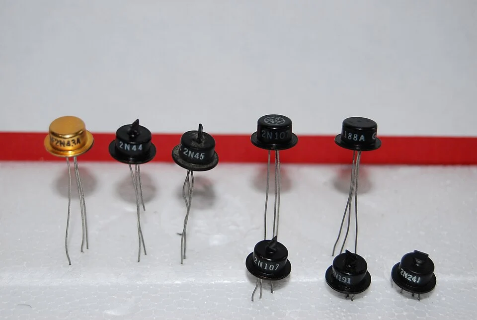 GE PNP germanium transistor specimens