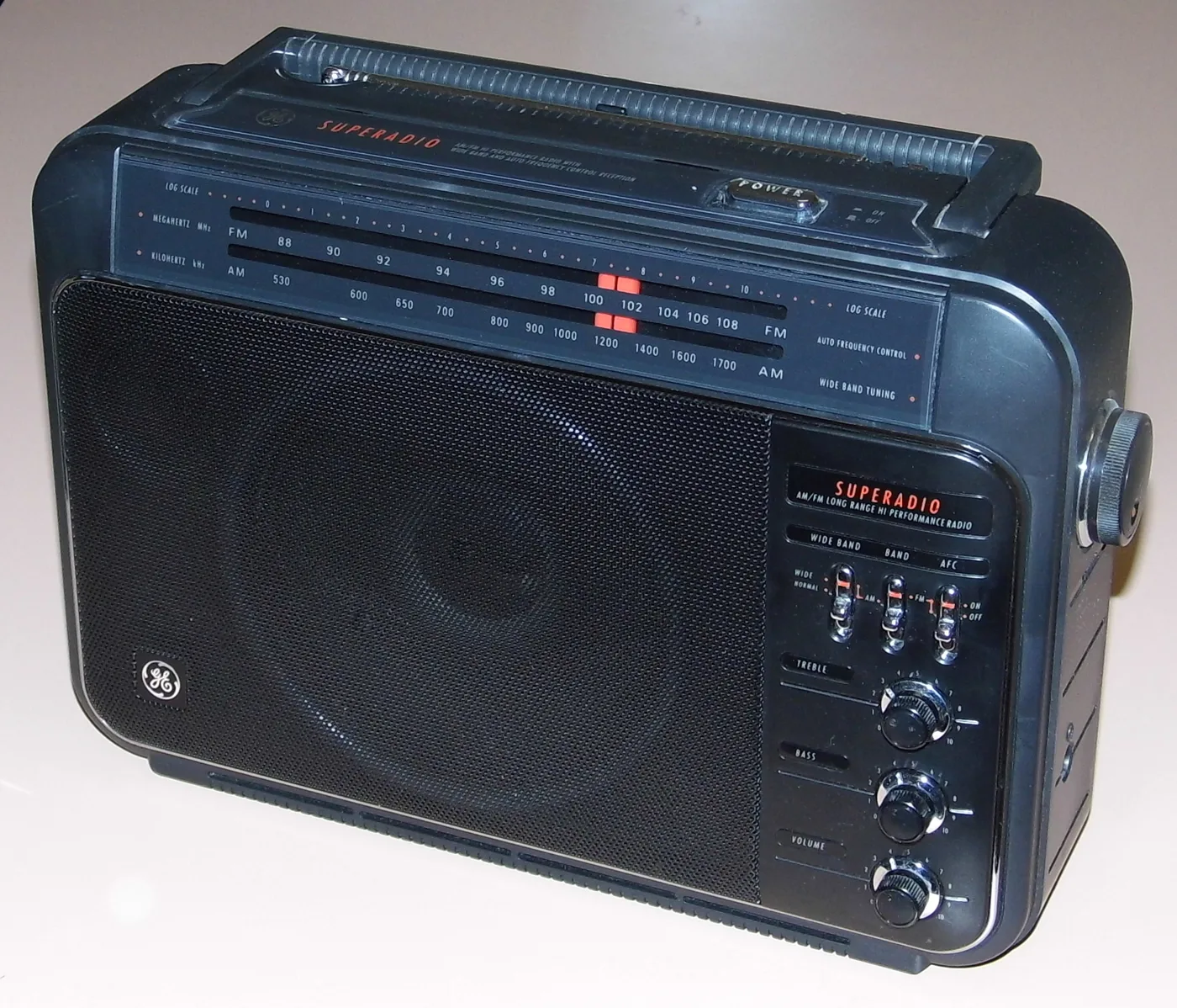 GE Superadio III, model 7-2887A