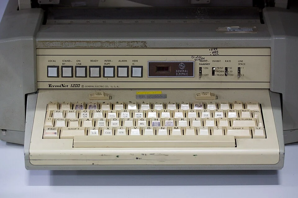 GE TermiNet 1200 terminal